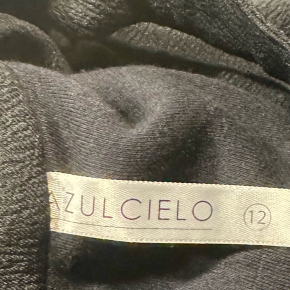 Elegant Black Bodycon Dress - Picture 13 of 13